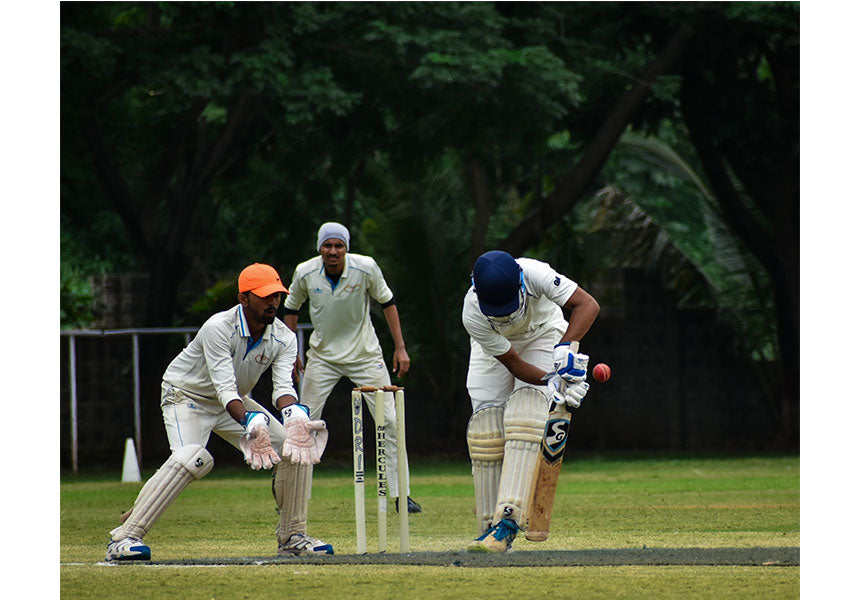 Wicket keeping coaching session.