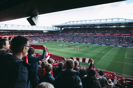 fotoball stadium and supporters